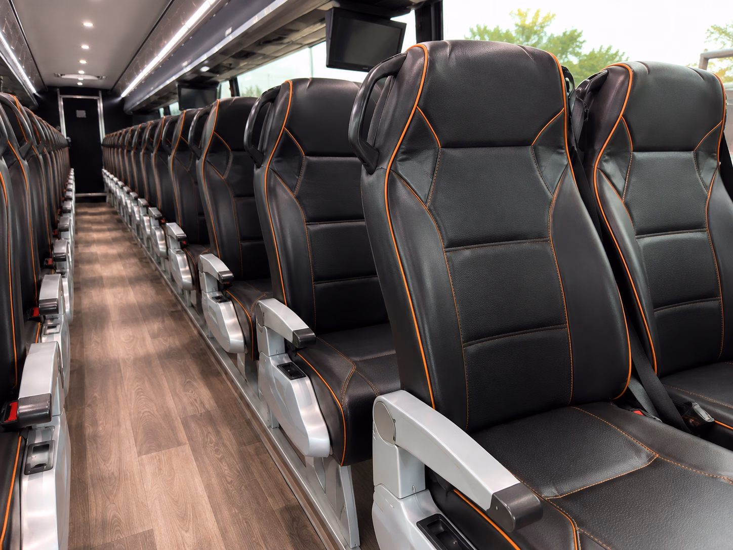 busrentalmiddletown com makes it possible to shuttle guests from nj transit and the atlantic highlands ferry